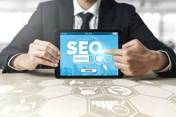 超越雜訊：SEO 優化 如何提升能見度與業務成長
